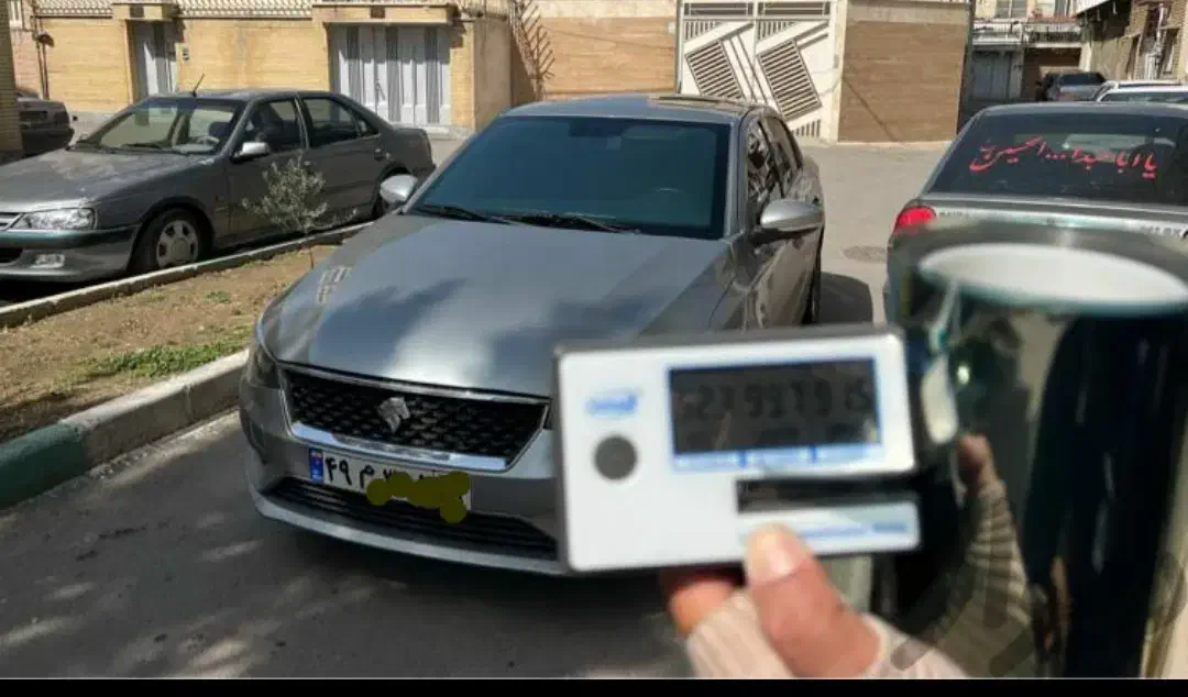 نصب شیشه دودی آنتی یو وی ضد اشعه|خدمات موتور و ماشین|شیراز, آزادگان|دیوار