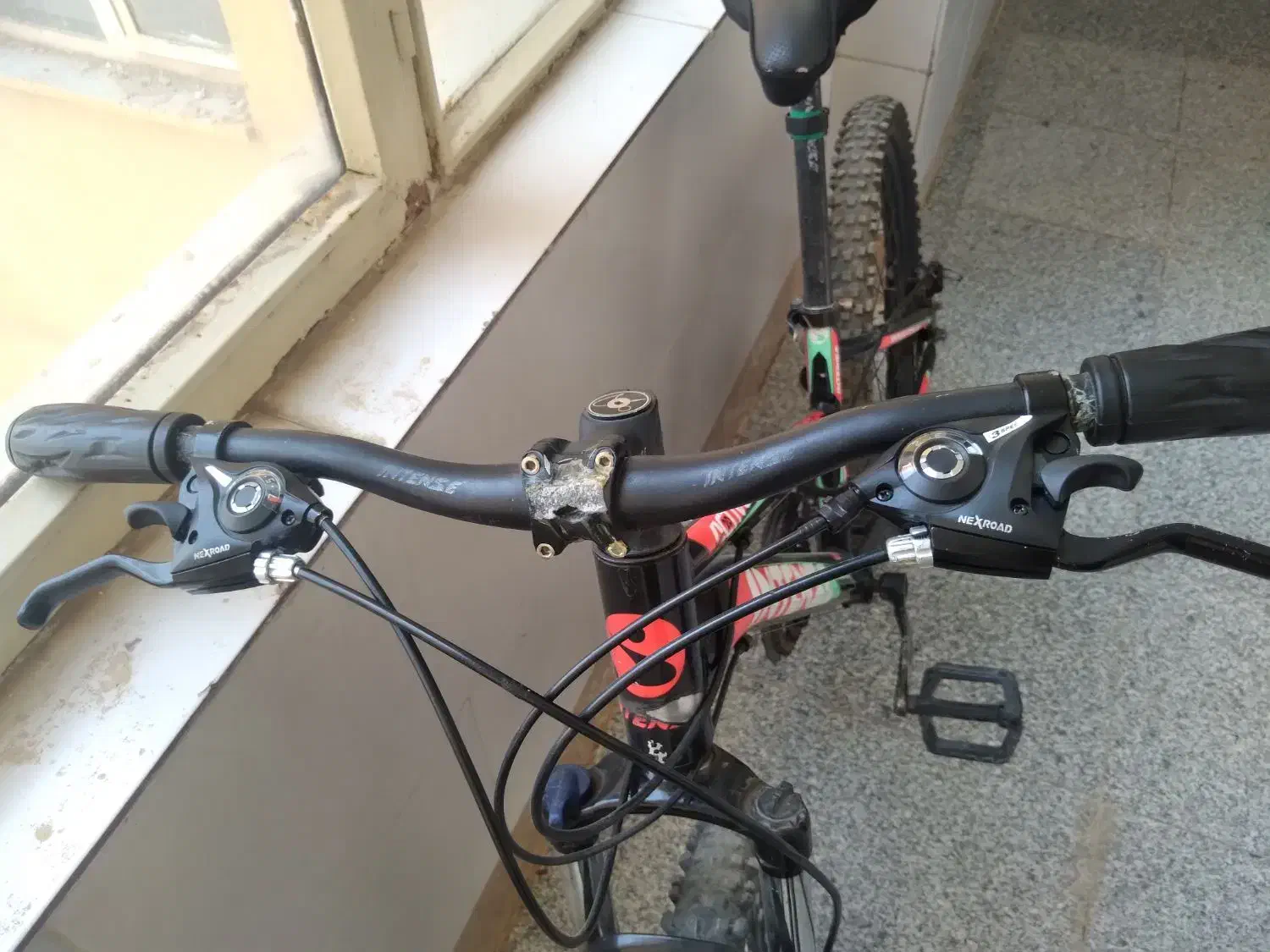 دوچرخه|دوچرخه، اسکیت، اسکوتر|دورود, |دیوار