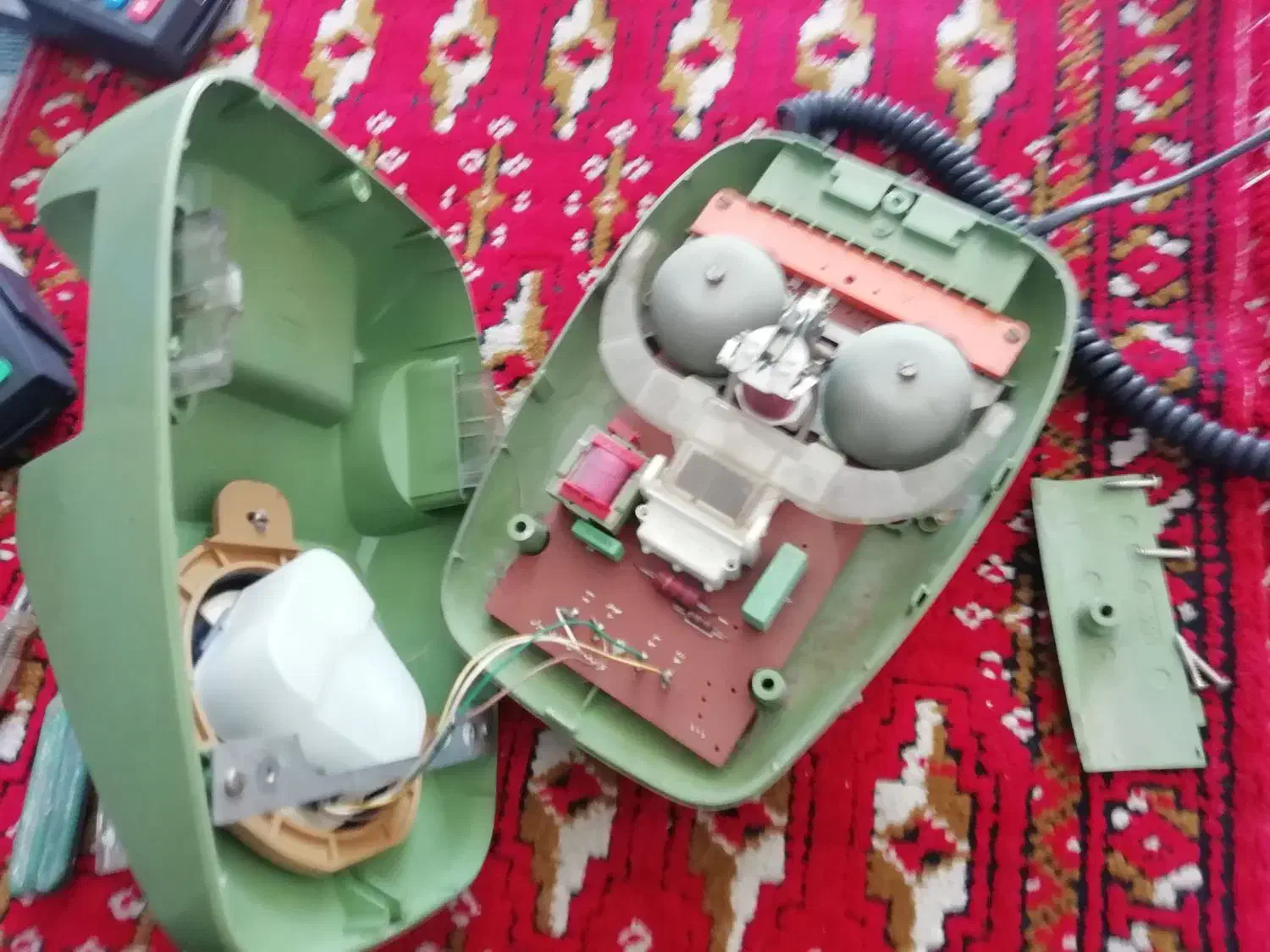 تلفن و رادیو قدیمی|تلفن رومیزی|نیشابور, بنیاد شهید|دیوار