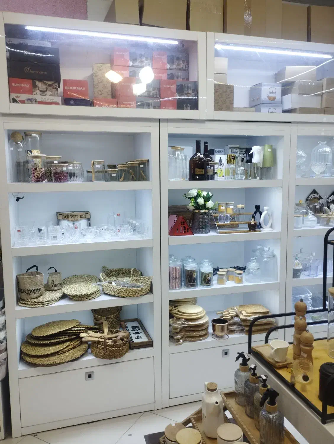 ویترین، دکور، طبقه، میز، پایه و شاخک رگال|فروشگاه و مغازه|اهواز, ۳۰ متری|دیوار