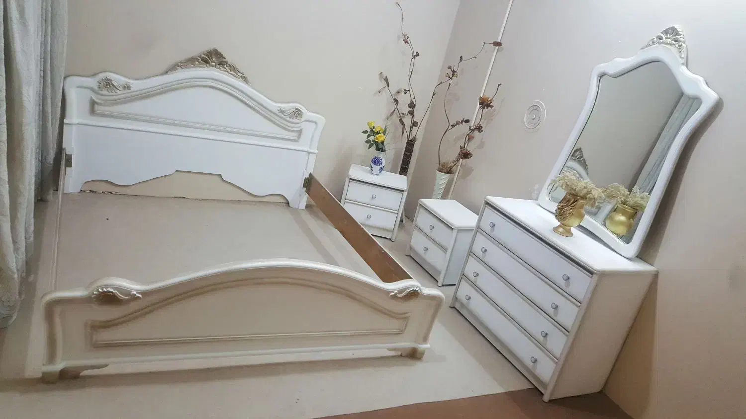 سرویس خواب چوب گردو تخت پاتختی دراور|تخت و سرویس خواب|مشهد, نیروی هوایی|دیوار