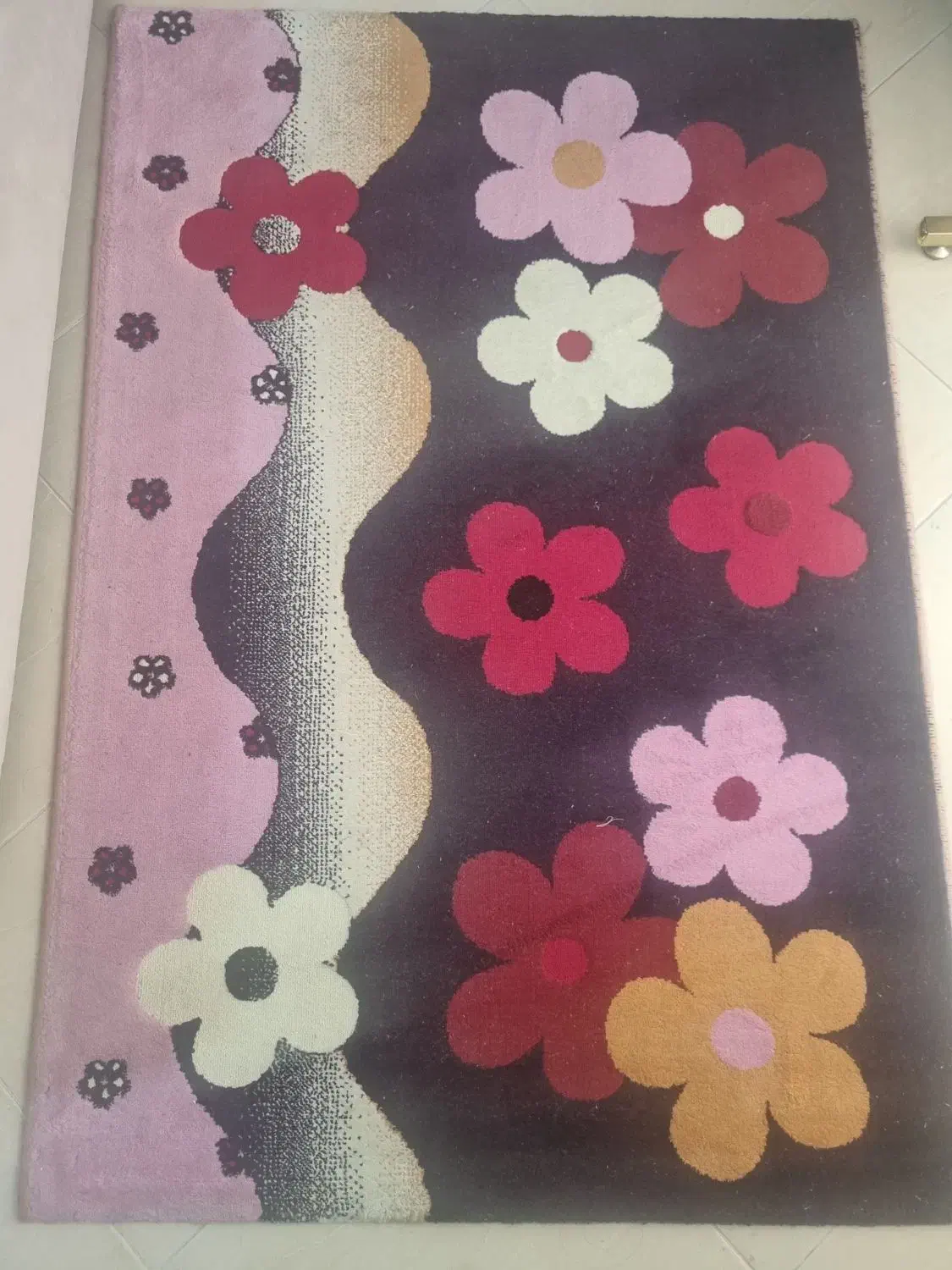 گلیم فرش|فرش|تهران, فلسطین (میدان انقلاب)|دیوار