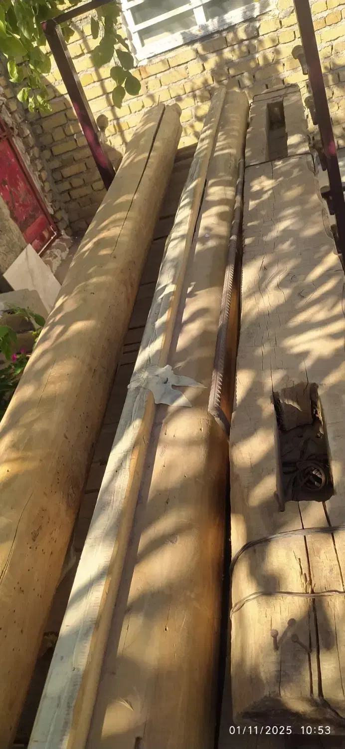 لولزم قالی بافی|ابزارآلات|آبدانان, |دیوار