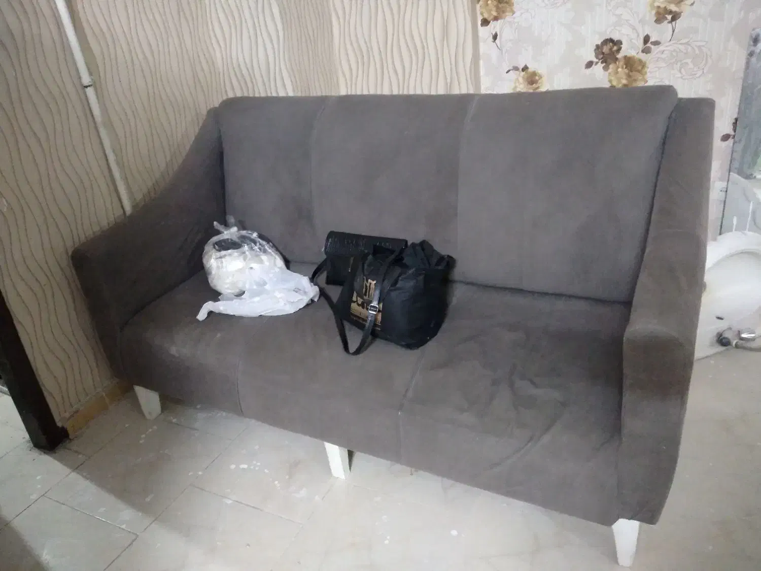 مبل|مبلمان خانگی و میز عسلی|شاندیز, |دیوار