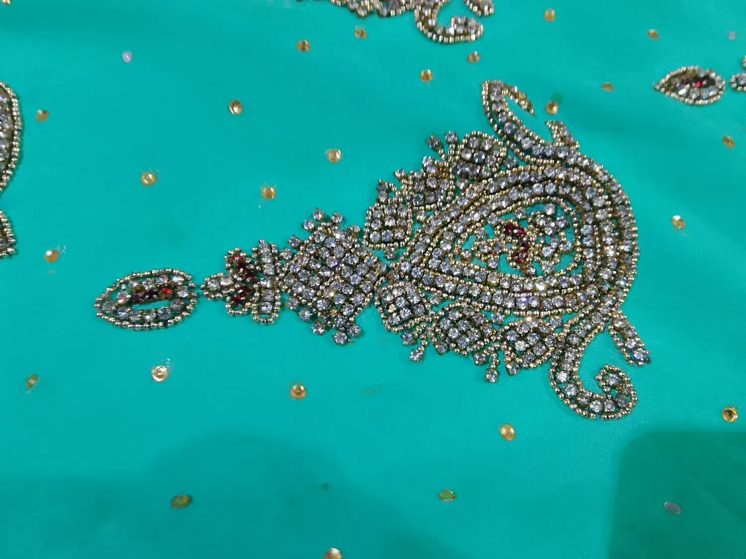 لباس و چادرها مجلسی|لباس|زاهدان, |دیوار