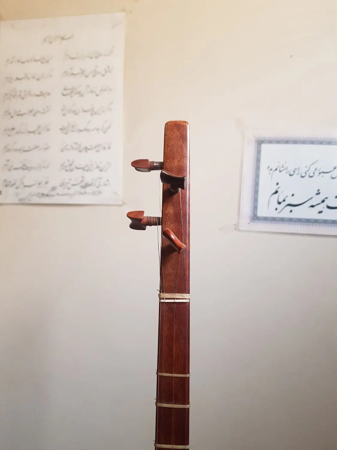 سه تار|سازهای سنتی|اصفهان, شهرک میلاد|دیوار