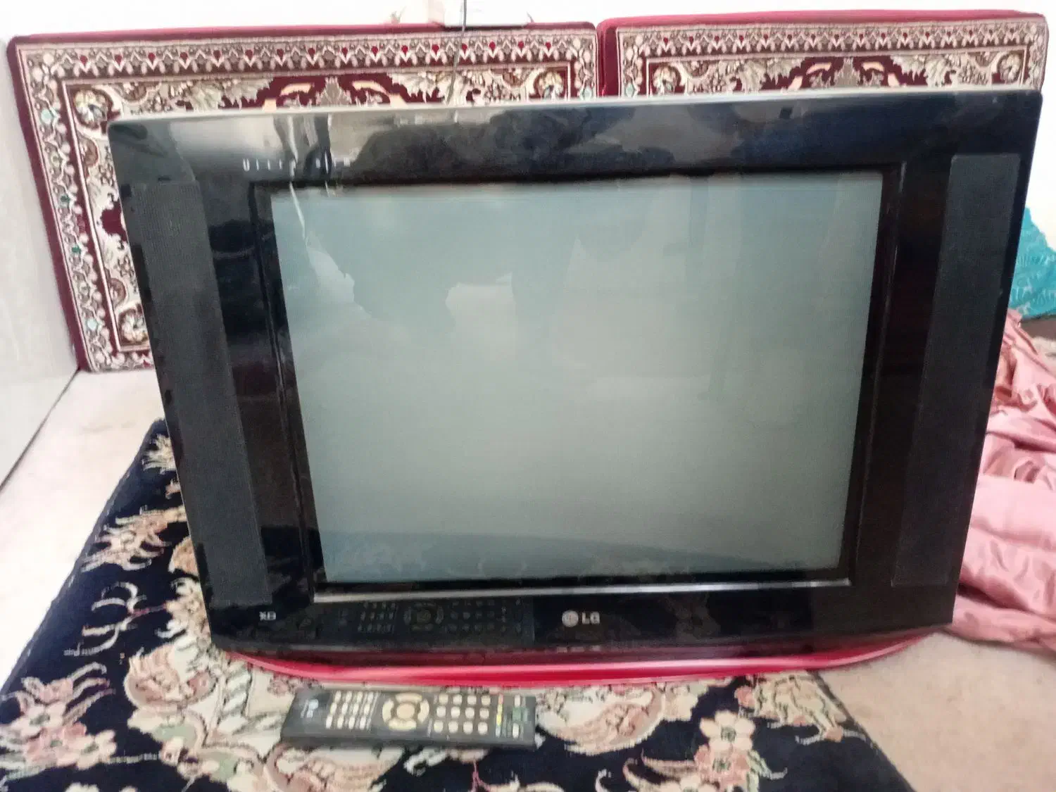 تلویزیون|تلویزیون و پروژکتور|پاکدشت, خاتون آباد|دیوار