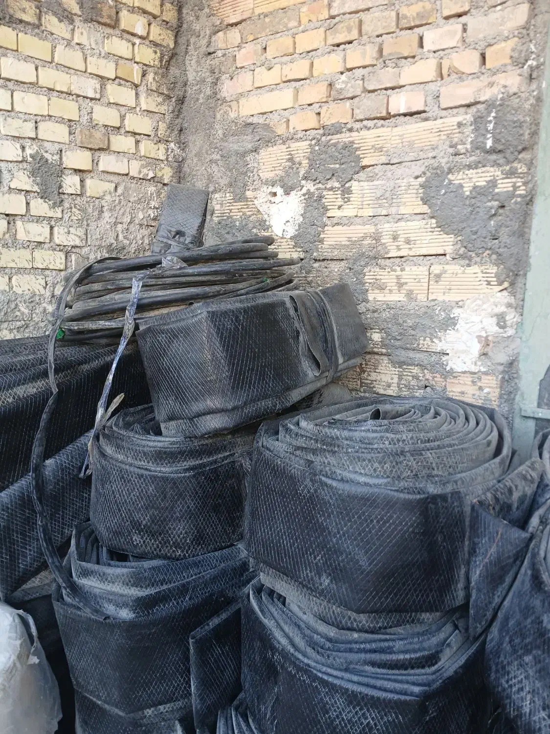 لوله نخ دار سایز ۲و۴.شیر۲.شیرپروانه‌ ای۴آبپاش۱ انج|عمده‌فروشی|ایذه, |دیوار