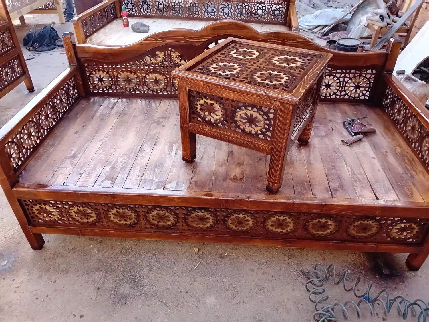 تخت سنتی|مبلمان خانگی و میز عسلی|کرمان, |دیوار