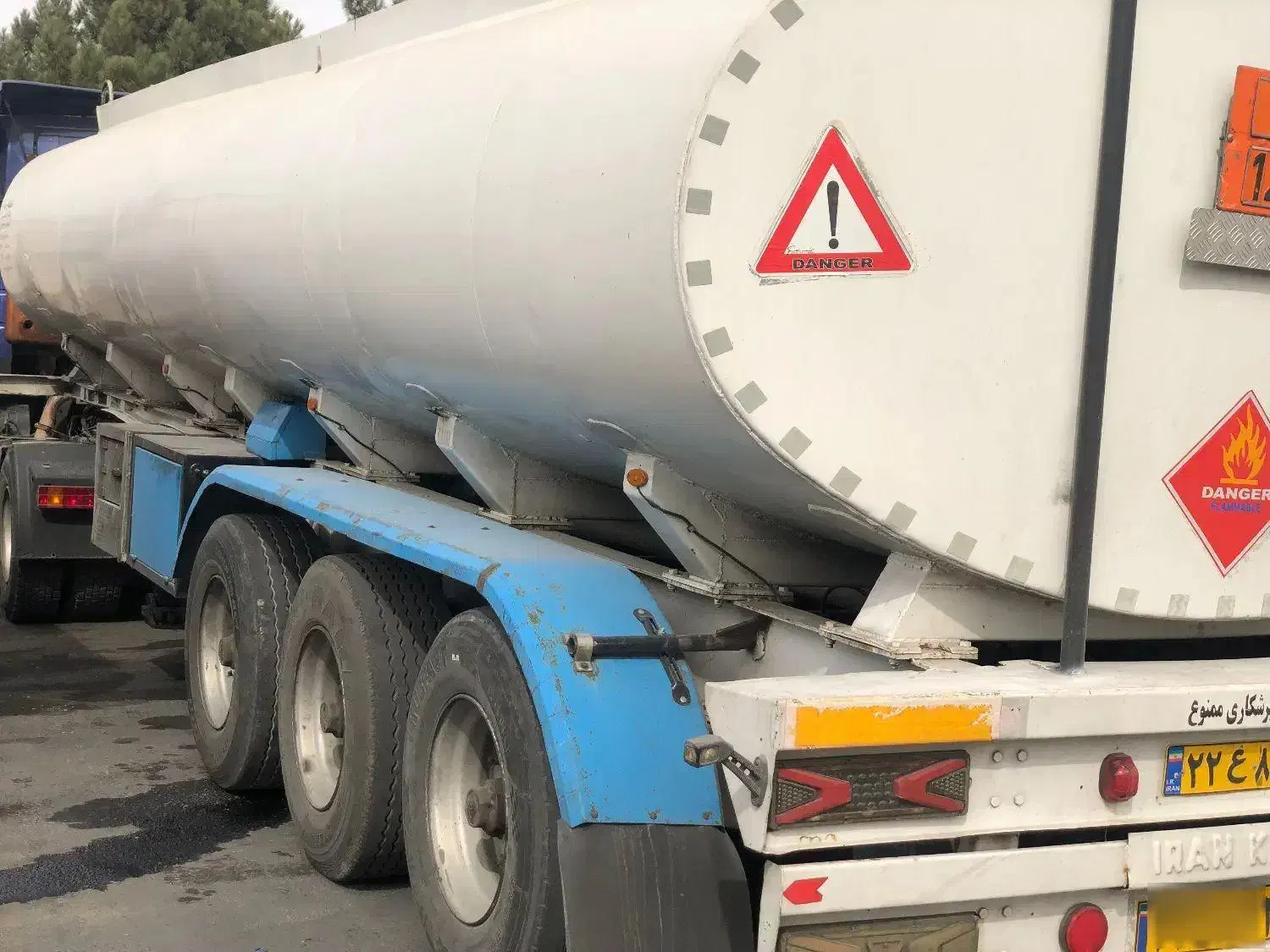 تانک چهار مواد|خودرو سنگین|یاسوج, |دیوار