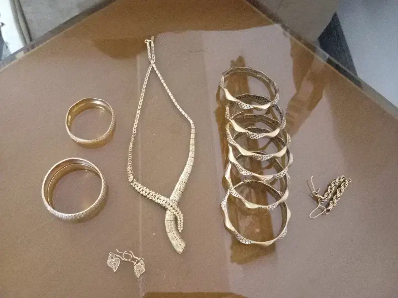 فروش ۱۰۰گرم طلا فوری|جواهرات|باقرشهر, |دیوار