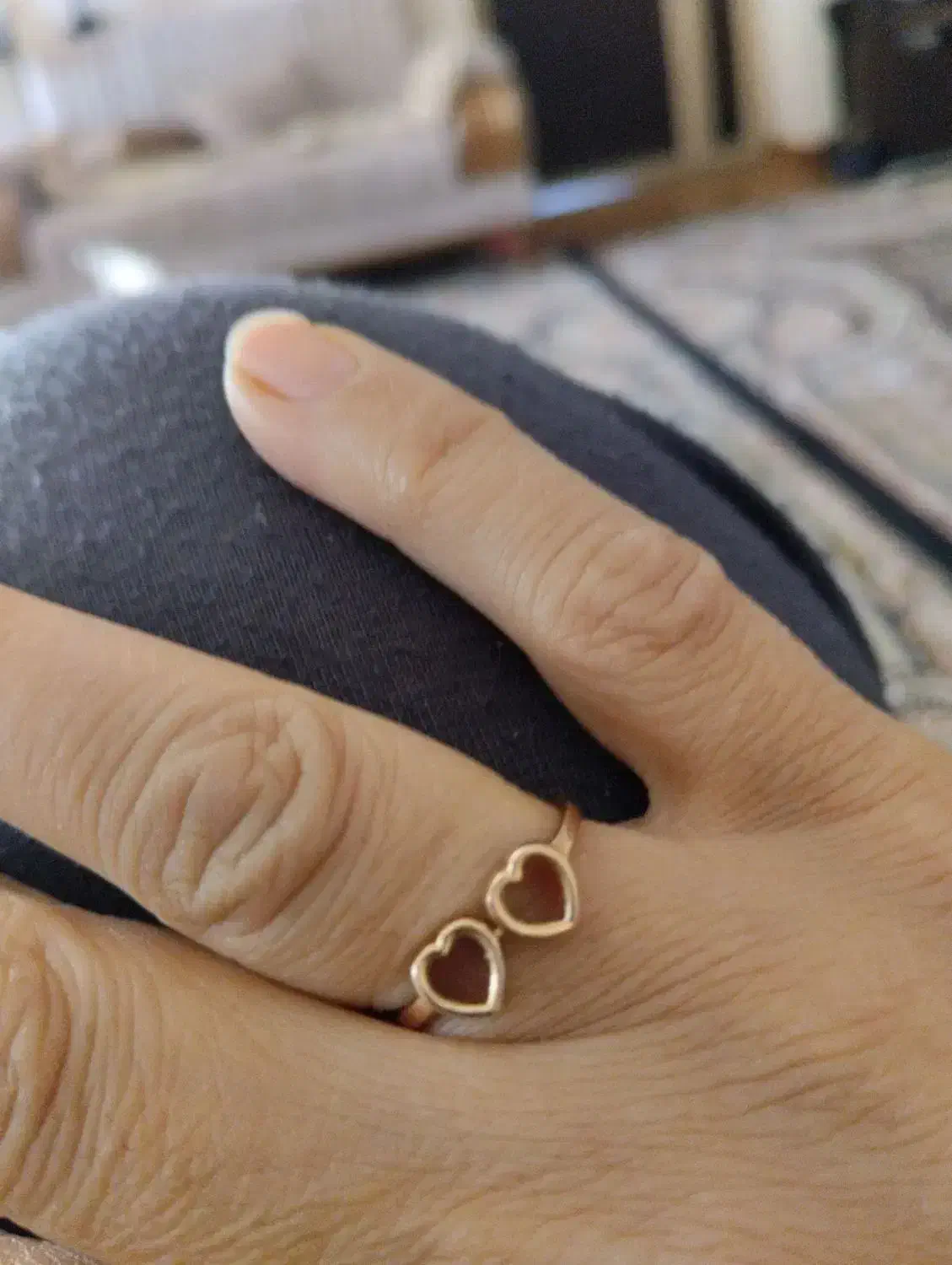 انگشترطلا|جواهرات|صدرا-فارس, فاز ۱|دیوار