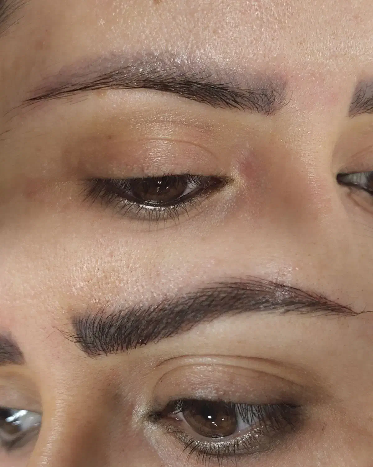 نیازمند مدل برای انجام فیبروز اَبرو|خدمات آرایشگری و زیبایی|آذرشهر, |دیوار