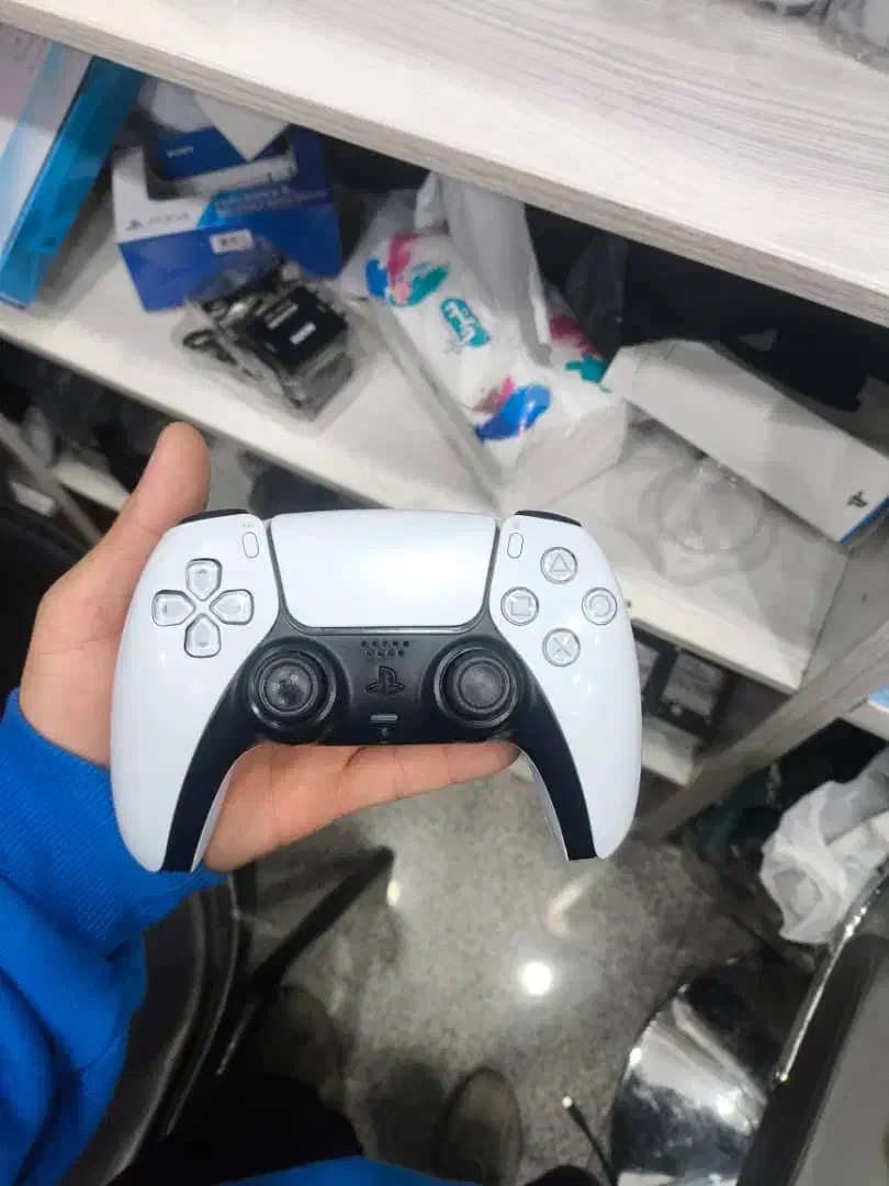 دسته ps5استوک|کنسول، بازی ویدئویی و آنلاین|تهران, لاله زار|دیوار