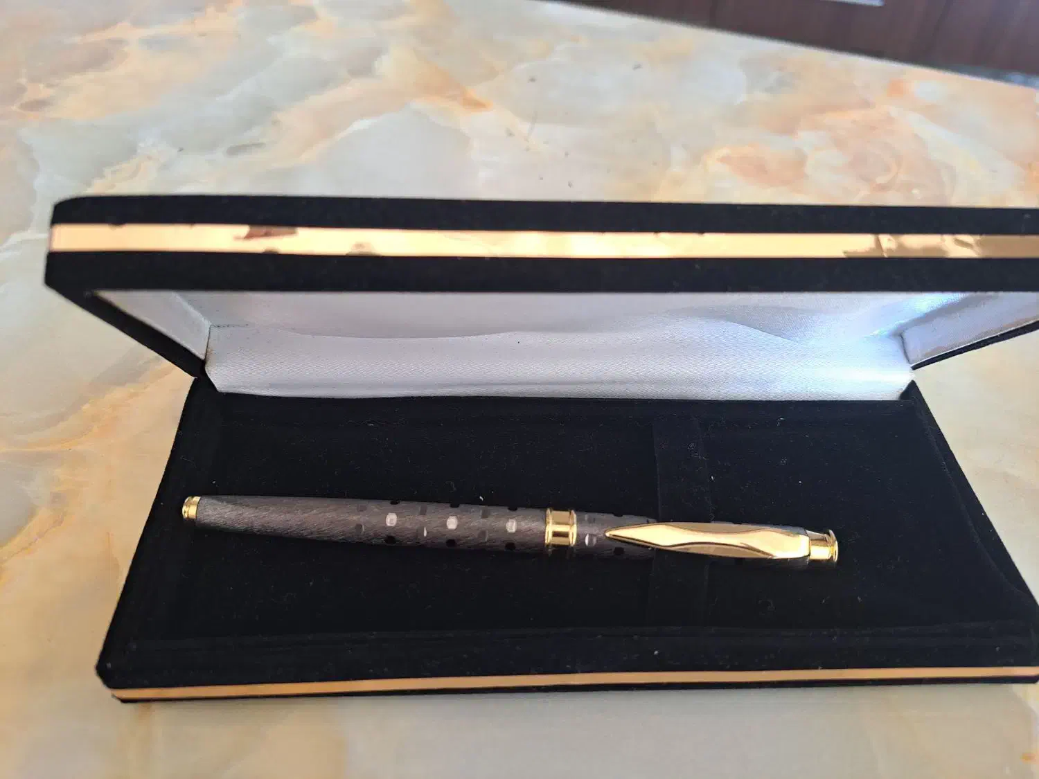 خودنویس|لوازم التحریر|مرند, |دیوار