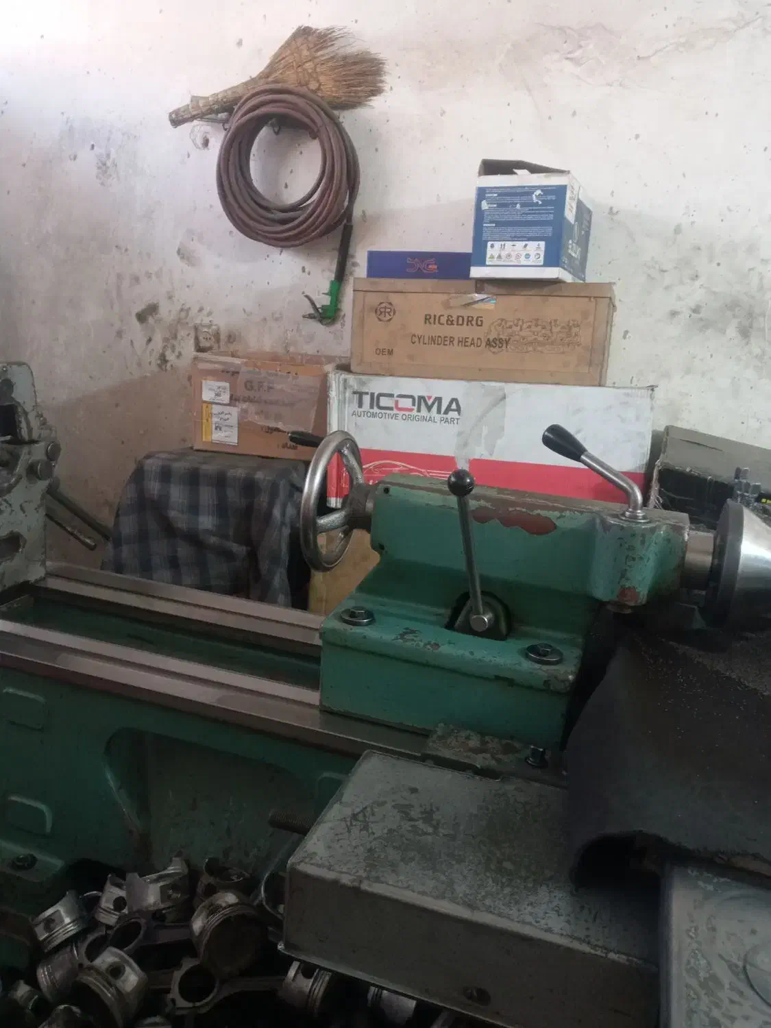 دستگاه تراش و یک عدد دستگاه شاتون تراش|ماشینآلات صنعتی|کرمان, |دیوار