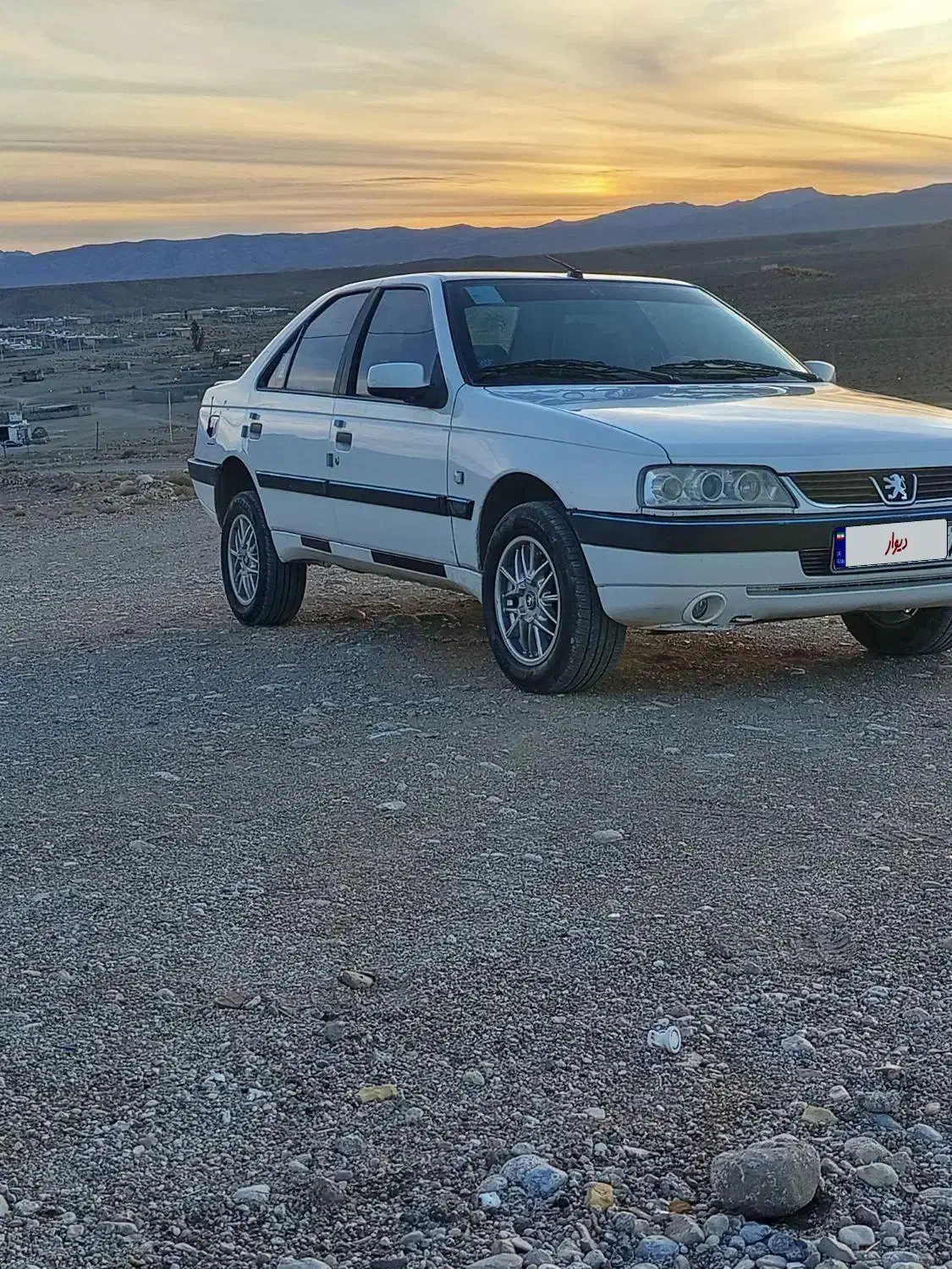 فروشی|خودرو سواری و وانت|داراب, |دیوار