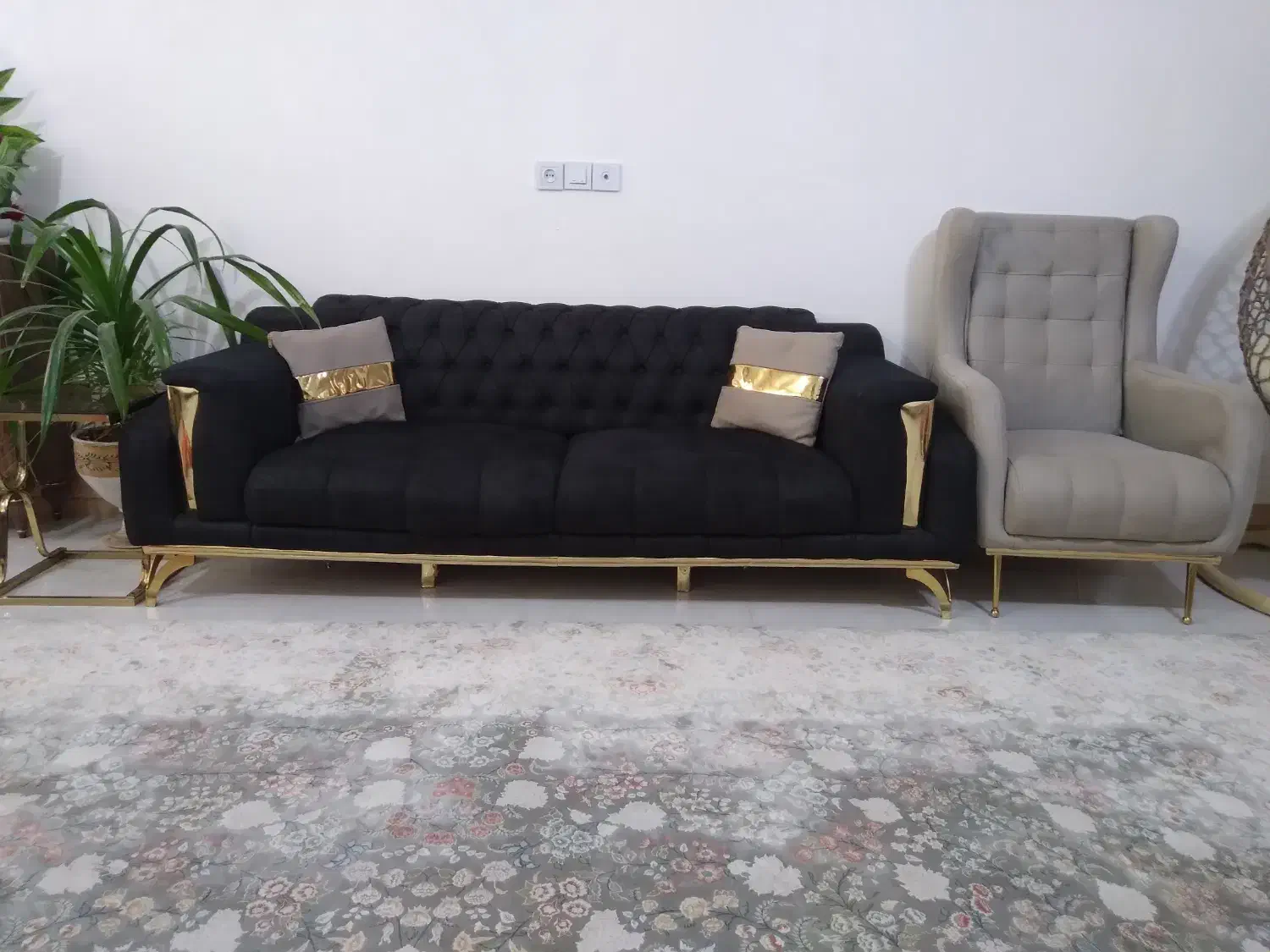 مبلمان ۸نفره راحتی با۳عدد میز عسلی فلزی|مبلمان خانگی و میز عسلی|تربتحیدریه, هاشمینژاد|دیوار