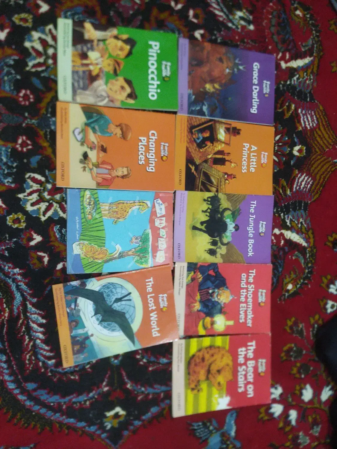 کتاب داستان و جدول به زبان انگلیسی|کتاب و مجله آموزشی|نوشهر, |دیوار