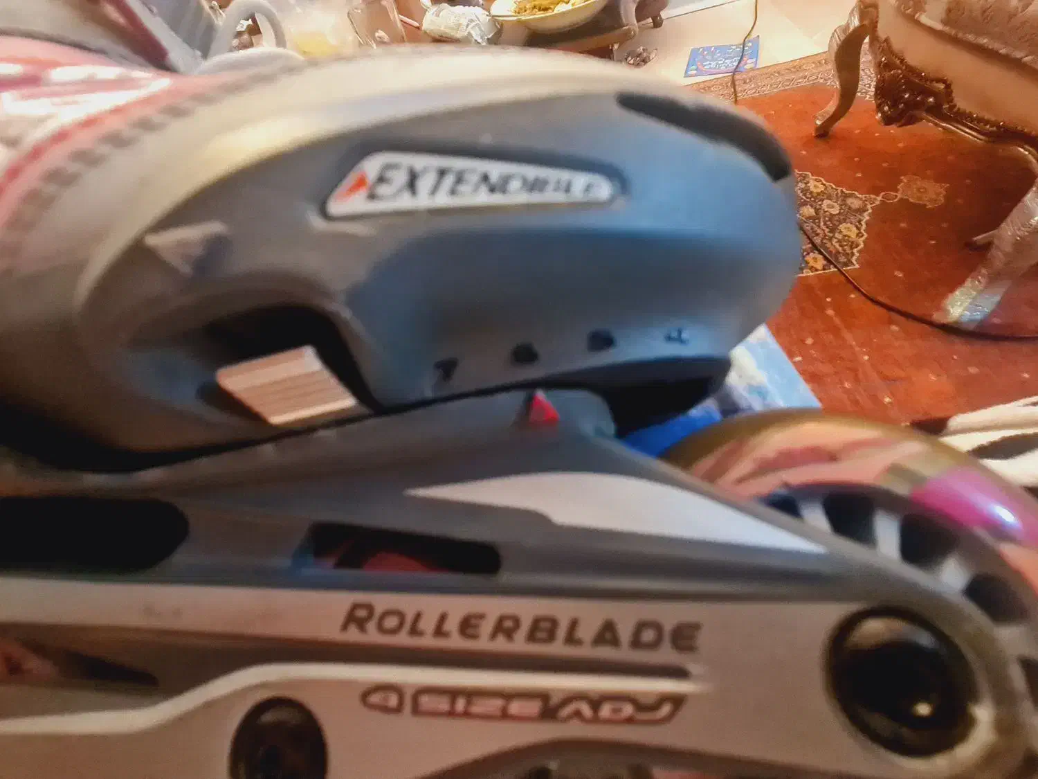 اسکیت رولربلید|دوچرخه، اسکیت، اسکوتر|پرند, فاز ۱|دیوار