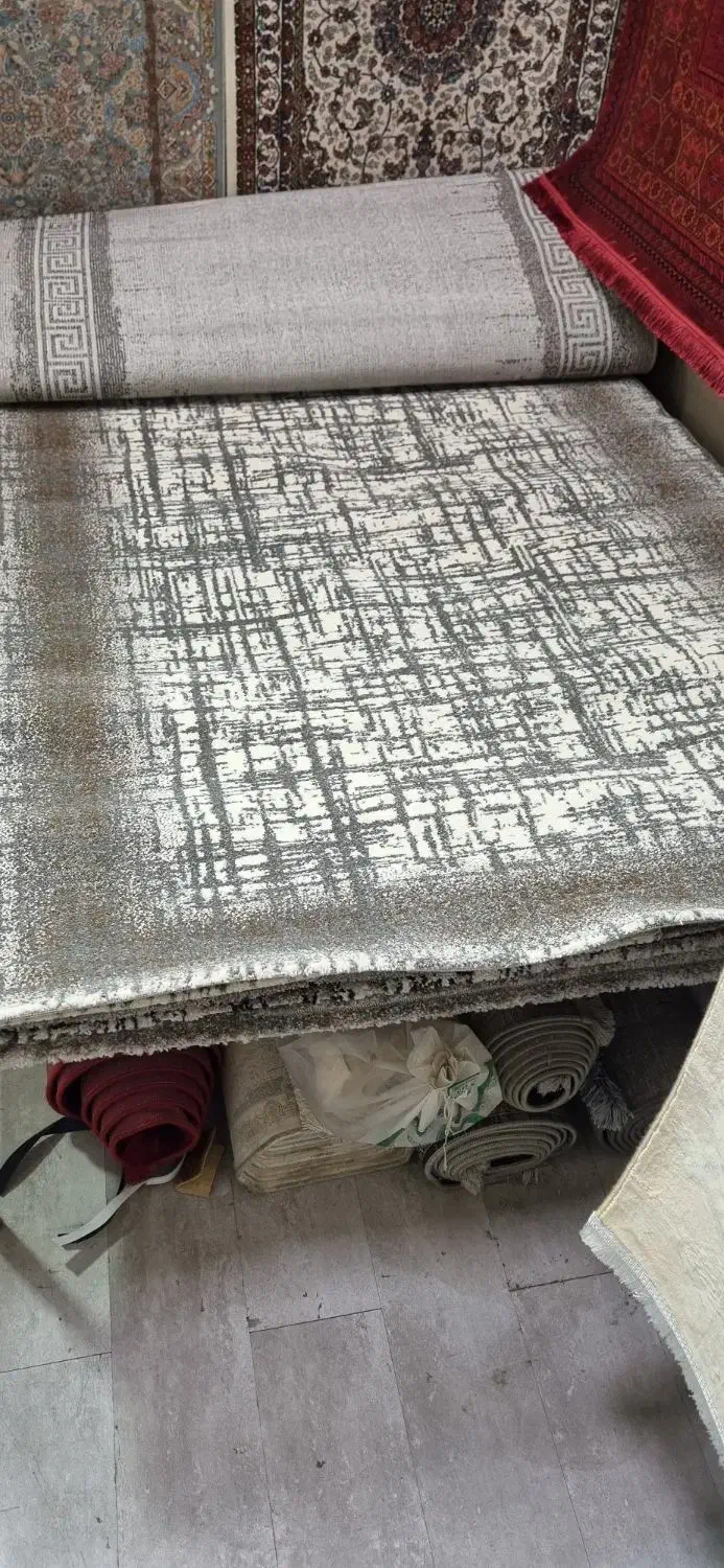 فرش تخفیفی ساوین|فرش|اصفهان, باغ زرشک|دیوار