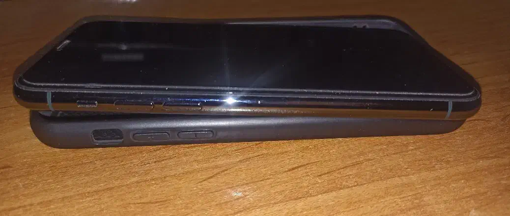 iphne11 pro|موبایل|فولادشهر, A4|دیوار