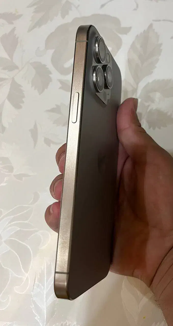 ایفون ۱۵ پرومکس در حد نو|موبایل|مشهد, آزادشهر|دیوار