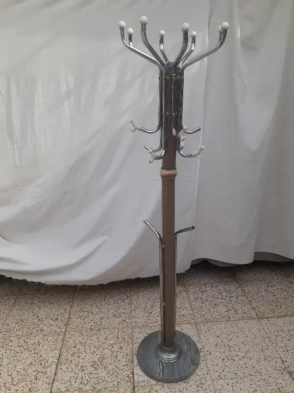 چوب لباسی قیمت مناسب|بندرخت و رخت‌آویز|شاهین‌شهر, طالقانی|دیوار