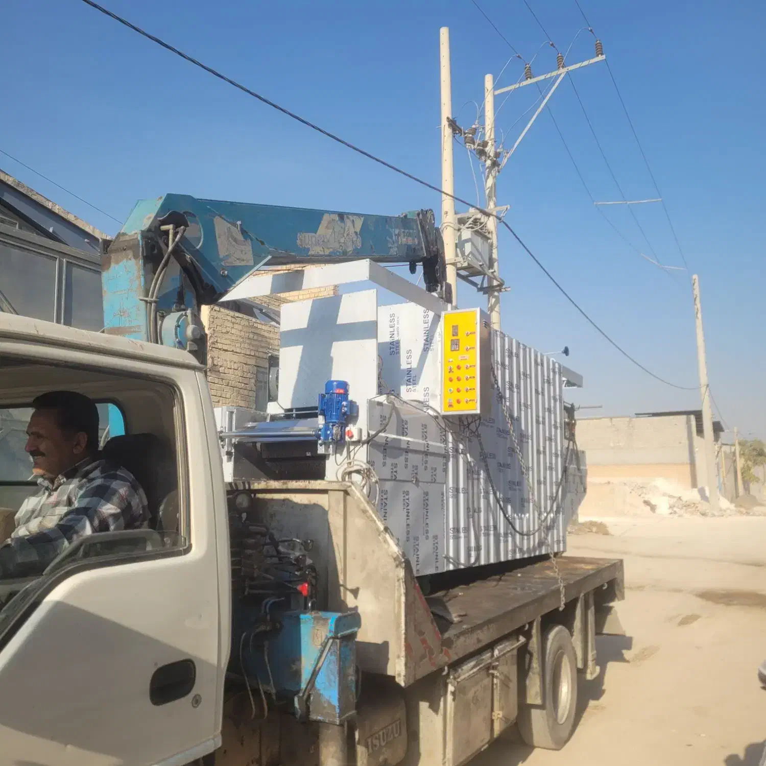 کارگر ساده و جوشکار|استخدام صنعتی، فنی، مهندسی|خمینیشهر, |دیوار