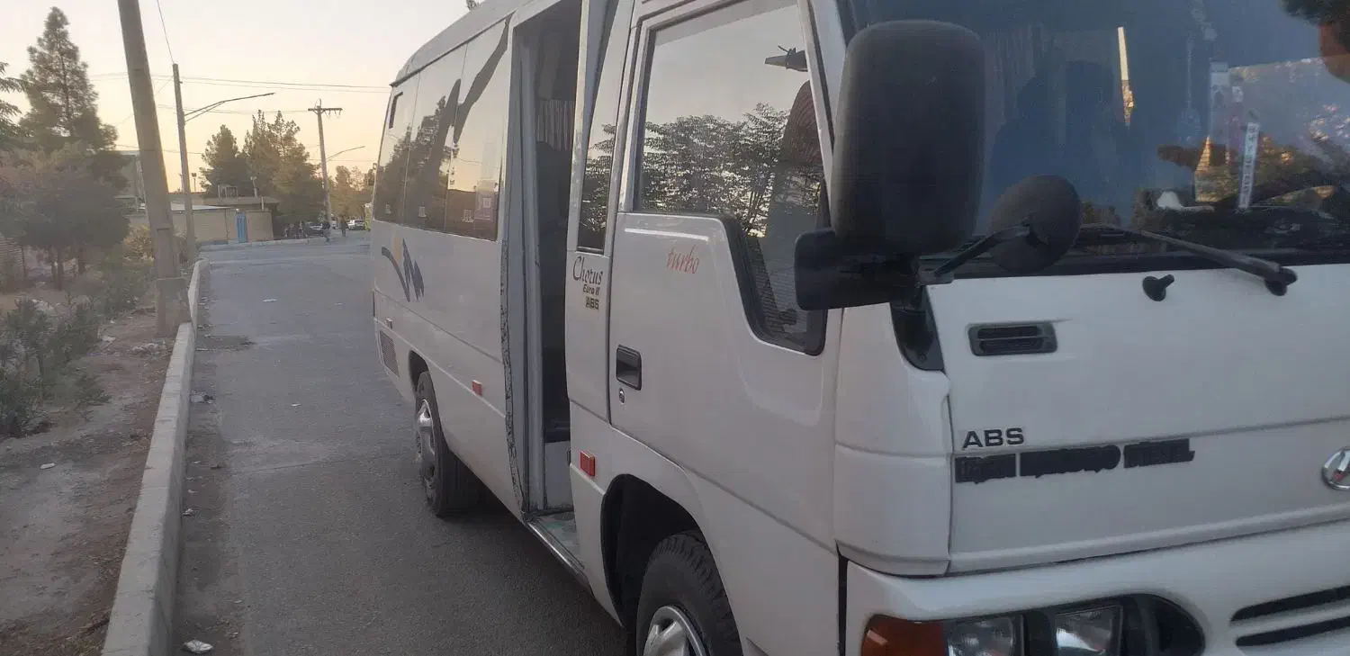 مینی بوس هیوندا 90 بدون رنگ|خودرو سنگین|خمینی‌شهر, |دیوار