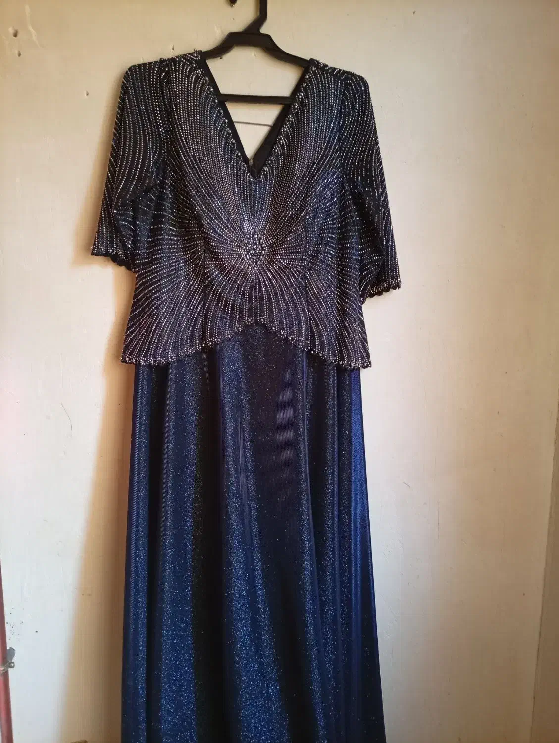 لباس مجلسی نوی نو ۲۵۰۰۰۰۰هزارتومان|لباس|لاهیجان, بازکیاگوراب|دیوار