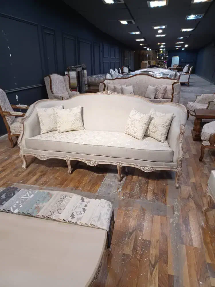 تعمیرات مبلمان کلاسیک|خدمات پیشه و مهارت|کرج, باغستان|دیوار