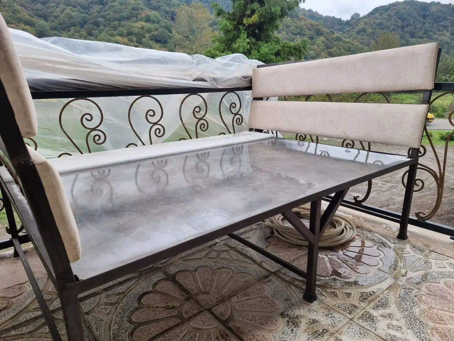 تخت فضای باز|صندلی و نیمکت|آستارا, |دیوار