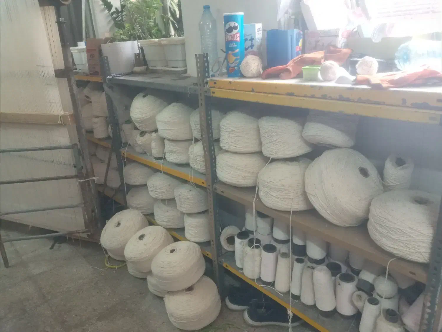 کارگاه قالیبافی ومرکز خرید وفروش نخ ومواد قالی|خدمات پیشه و مهارت|قوچان, |دیوار