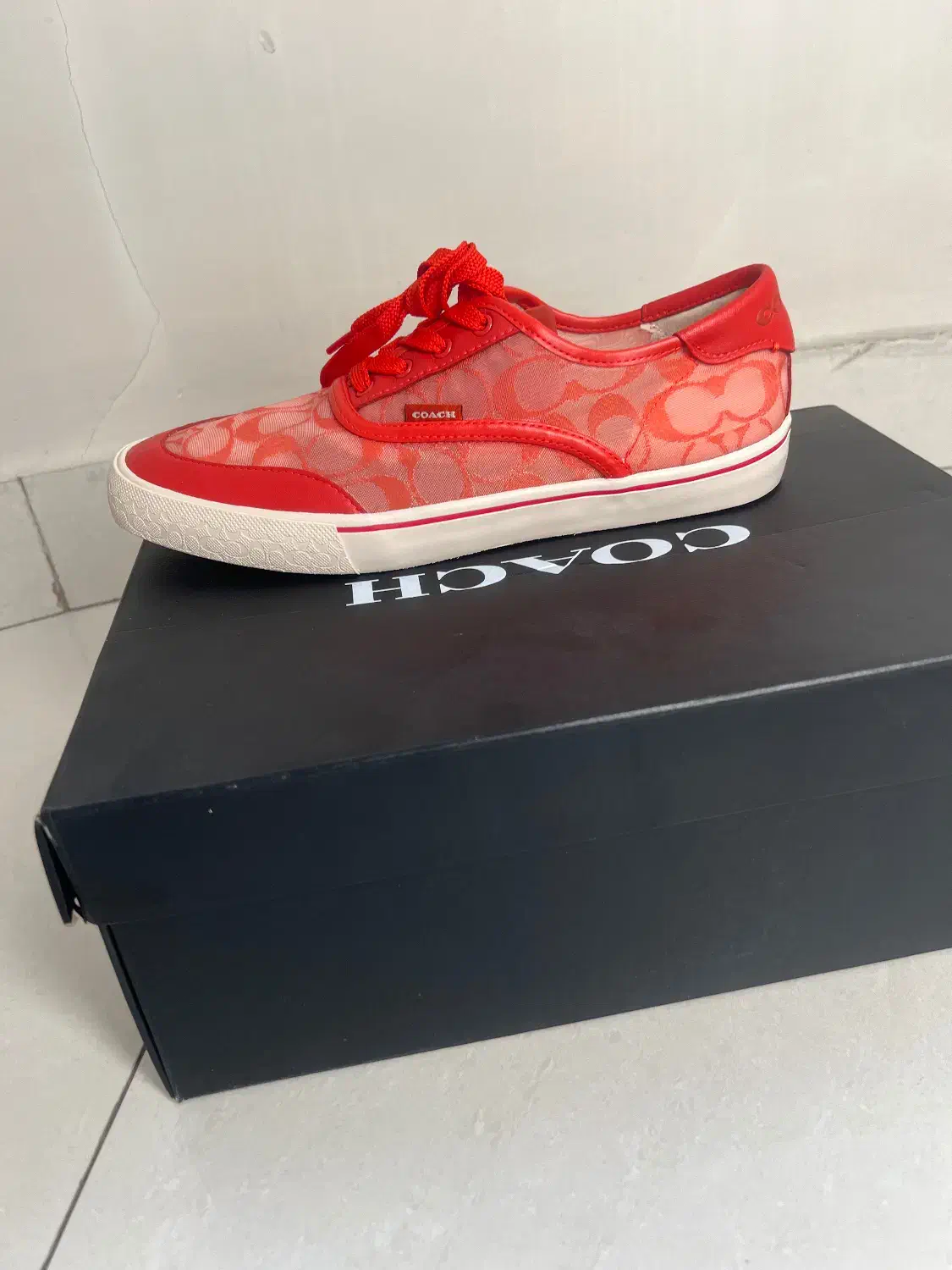 برند کوچ زنانه سایز ۴۱ کاملا نو با جعبه|کیف، کفش، کمربند|تهران, آسمان|دیوار