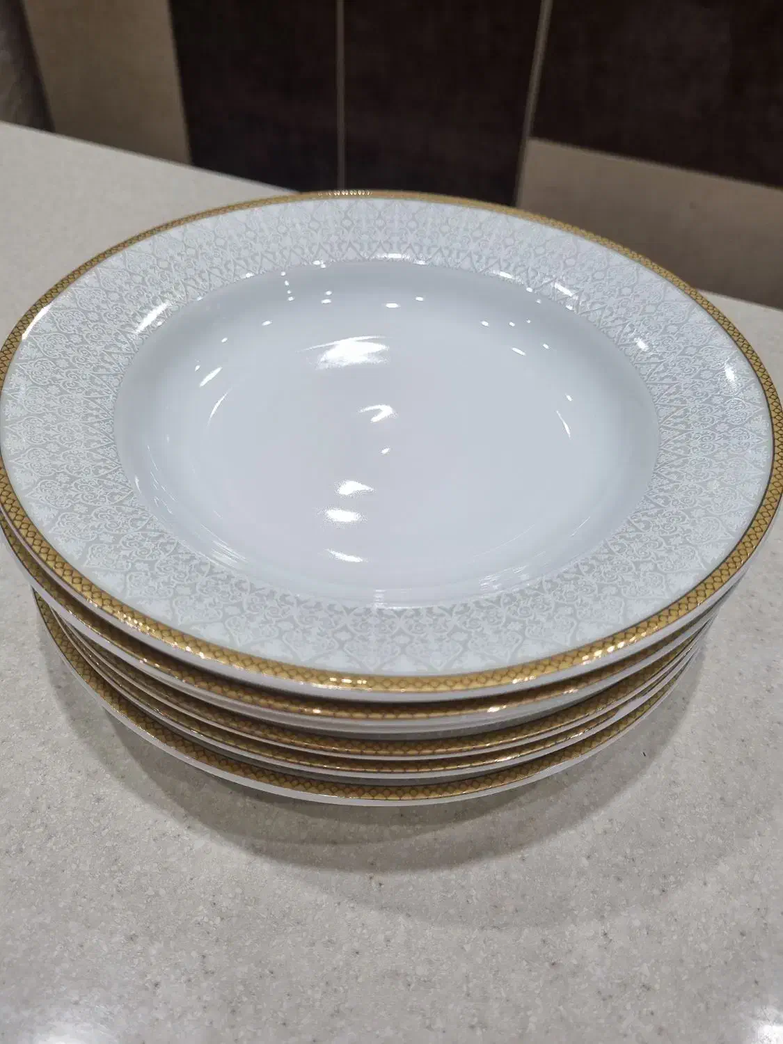 بشقاب نو پارس چینی|ظروف سرو و پذیرایی|رشت, گلزاران|دیوار