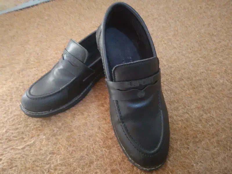 کفش کالج پسرانه|کیف، کفش، کمربند|خرم‌آباد, |دیوار