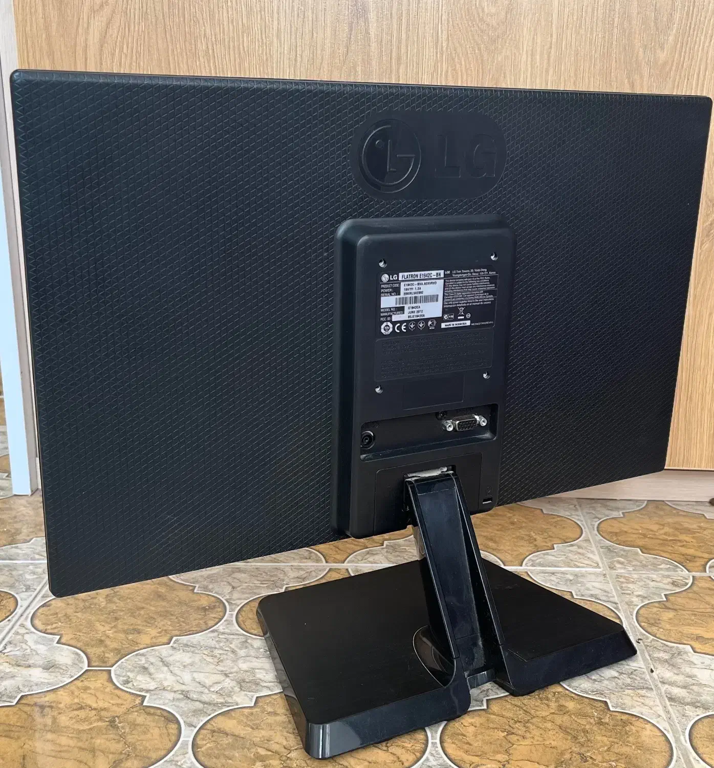 فروش فوری مانیتور LG Flatron 18.5 سالم|رایانه رومیزی|آباده, |دیوار
