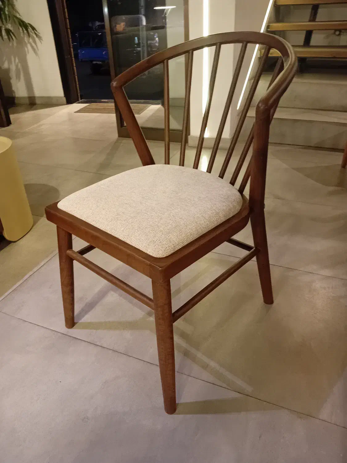 شاگرد نقاش مبلمان کاربلد (با حقوق خوب)|استخدام صنعتی، فنی، مهندسی|بابل, |دیوار