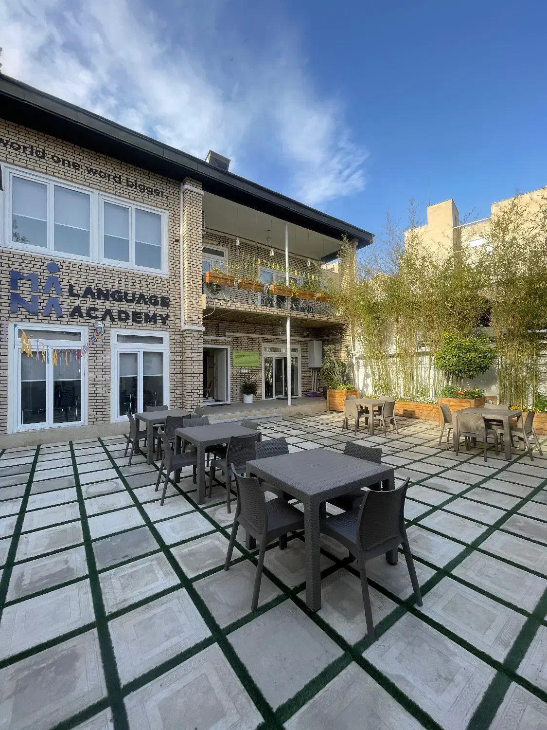 اجاره ساعتی فضا|اجارهٔ کوتاه‌مدت دفتر کار و فضای آموزشی|تهران, نیاوران|دیوار