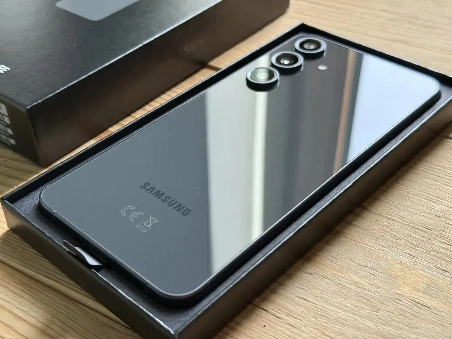 s24fe|موبایل|تهران, تهرانپارس غربی|دیوار