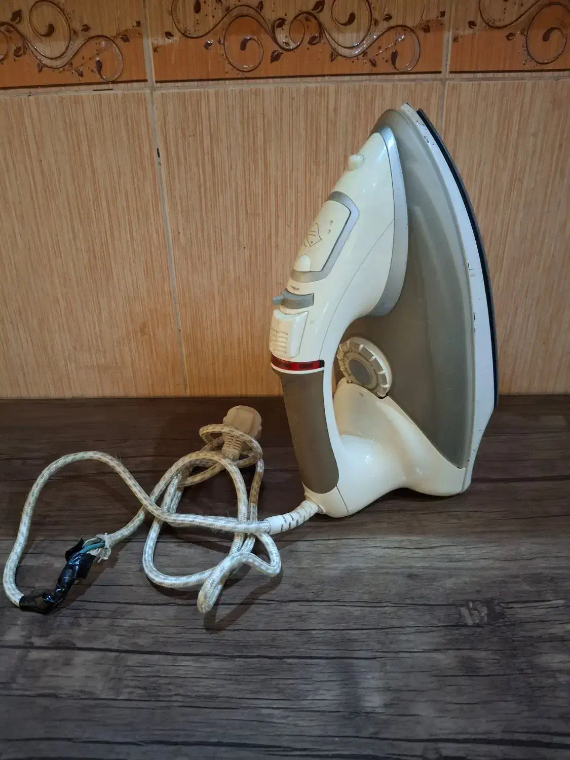 به علت نیاز نداشتن میفروشم|اتو و لوازم اتو|اندیشه, شهرک مریم|دیوار