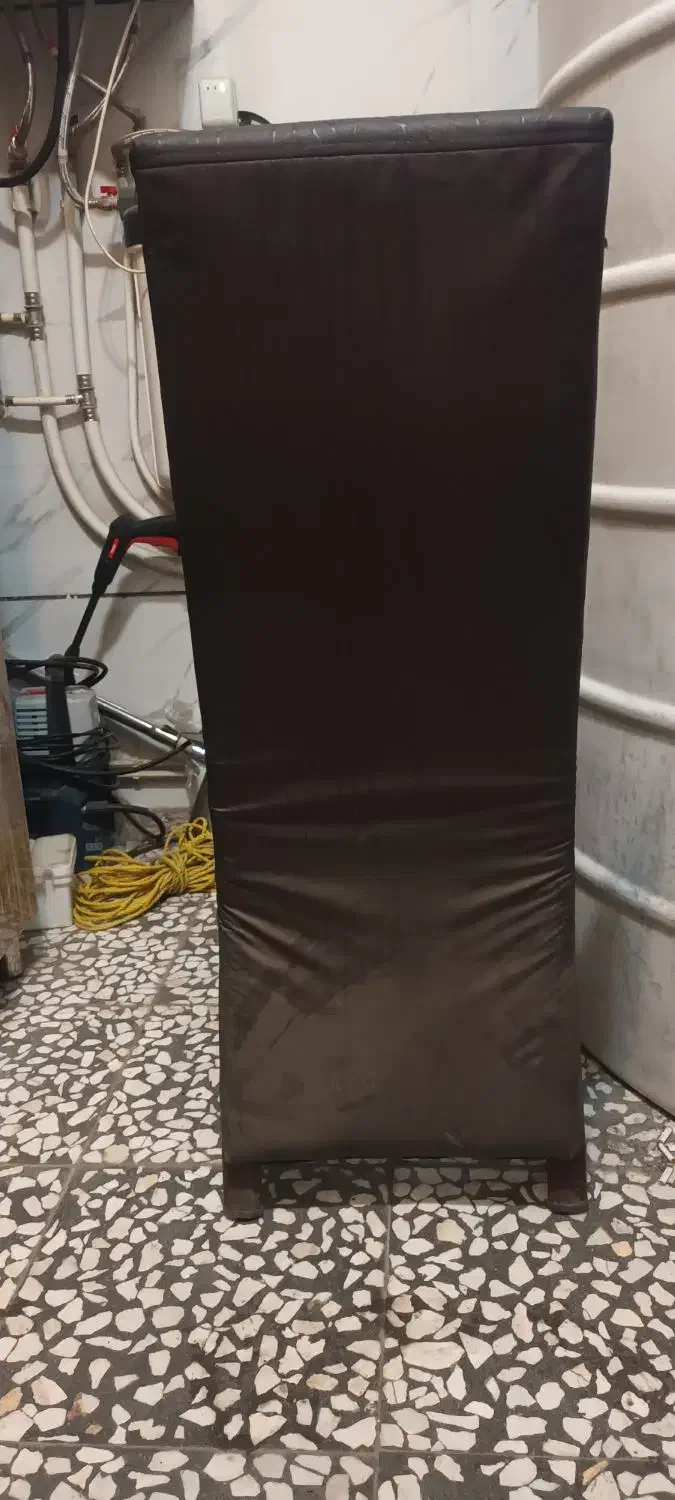 صندلی|صندلی و نیمکت|اردبیل, |دیوار