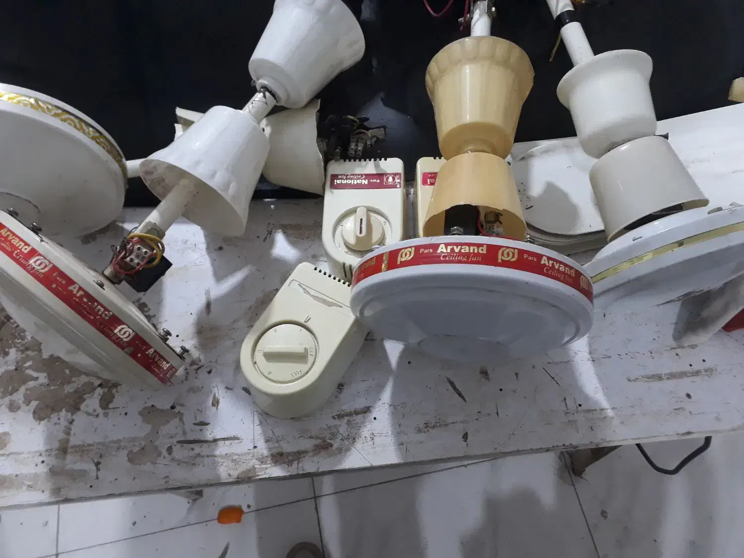 ۳تاپنکه سقفی سالم ۱۵۰۰ ت|پنکه و تصفیه‌کنندهٔ هوا|آزادشهر, |دیوار