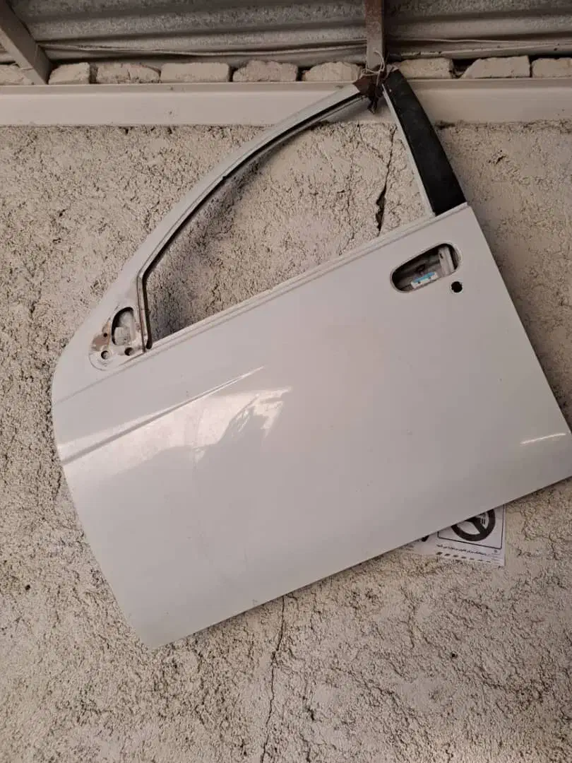 درب رنگ فابریک ساینا|قطعات یدکی و لوازم جانبی|آباده, |دیوار