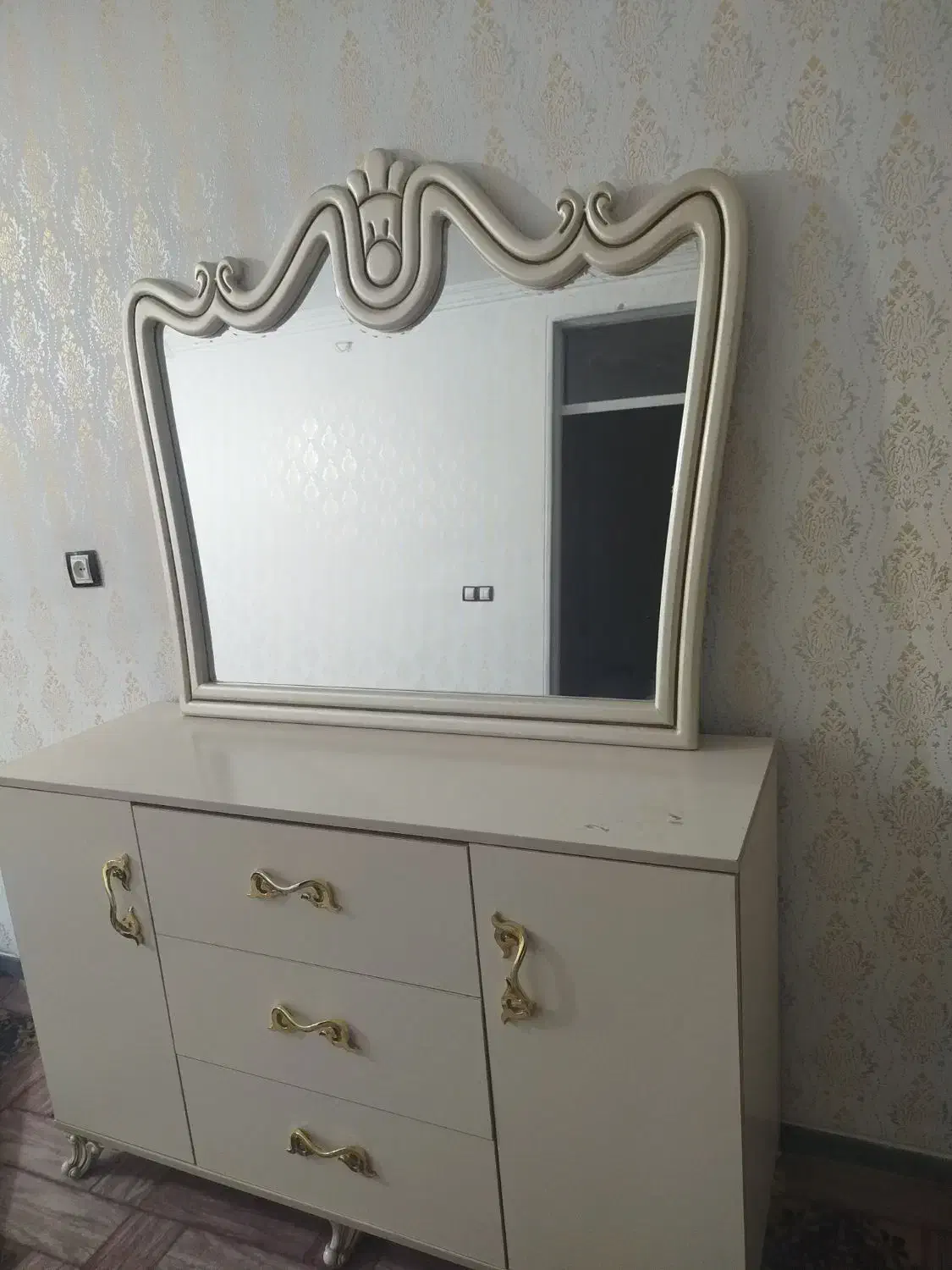 میز کنسول|بوفه، ویترین، کنسول|همدان, |دیوار