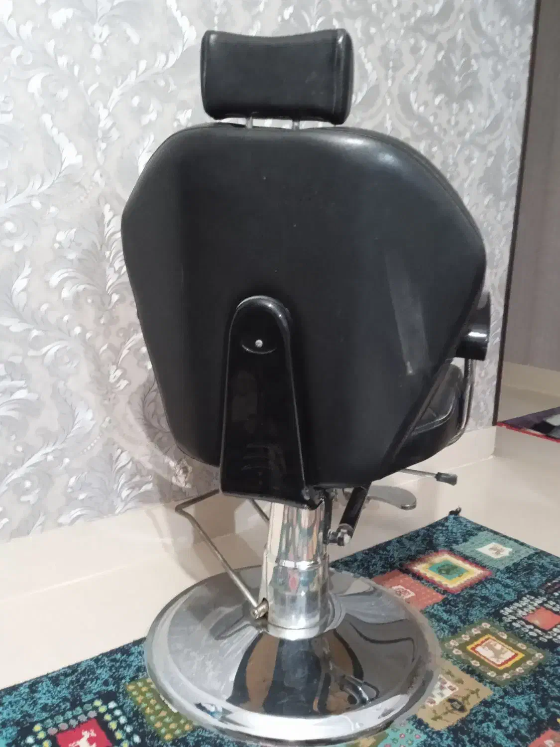 صندلی جکدار سالم|صندلی و نیمکت|شیراز, گویم|دیوار