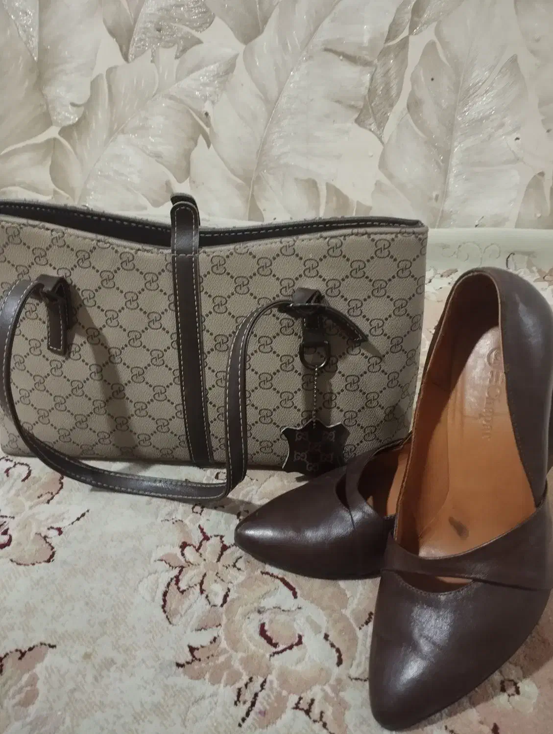 کیف کفش ست شیک فقط یکبار پوشیده شده|کیف، کفش، کمربند|ری, علایین|دیوار