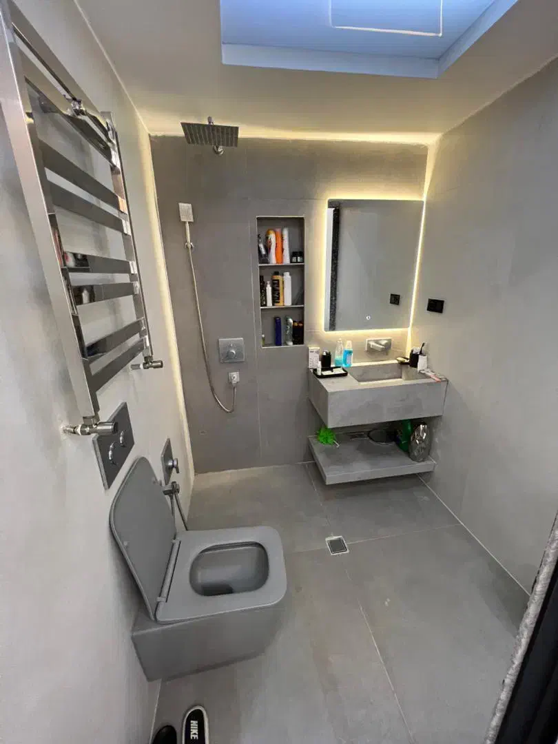 آپارتمان ۱۸۰ متری سه خواب در زعفرانیه