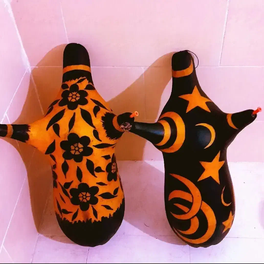 نی انبان|سازهای بادی|اصفهان, بهار آزادی|دیوار